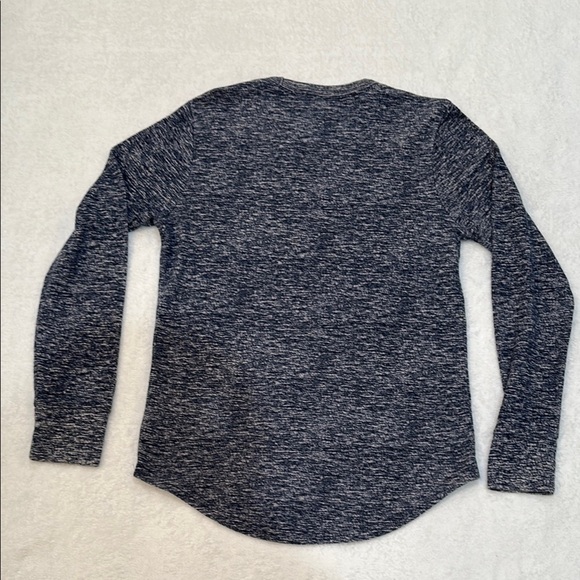 Hollister Blue and White Long Sleeve Tee Contemporary Design - Picture 8 of 9